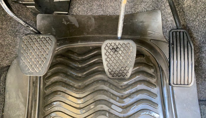 2013 Honda Amaze 1.2L I-VTEC S, Petrol, Manual, 53,478 km, Pedals