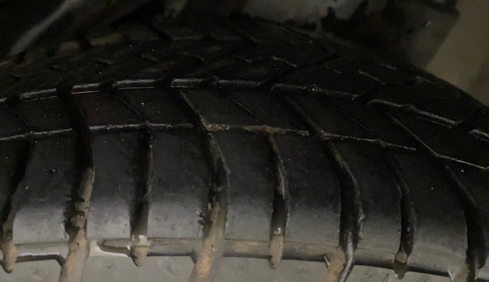 2013 Honda Amaze 1.2L I-VTEC S, Petrol, Manual, 53,478 km, Left Rear Tyre Tread