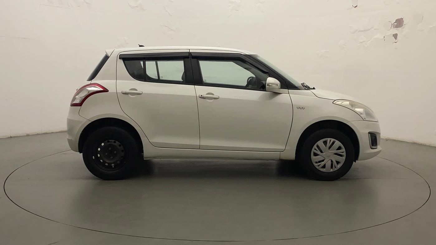 2016 Maruti Swift VXI, CNG, Manual, 19,279 km, Right Side