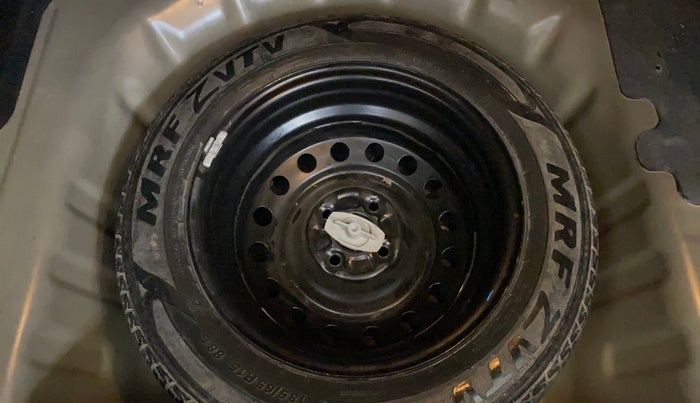 2017 Maruti Ciaz ZETA 1.4  MT PETROL, Petrol, Manual, 94,660 km, Spare Tyre