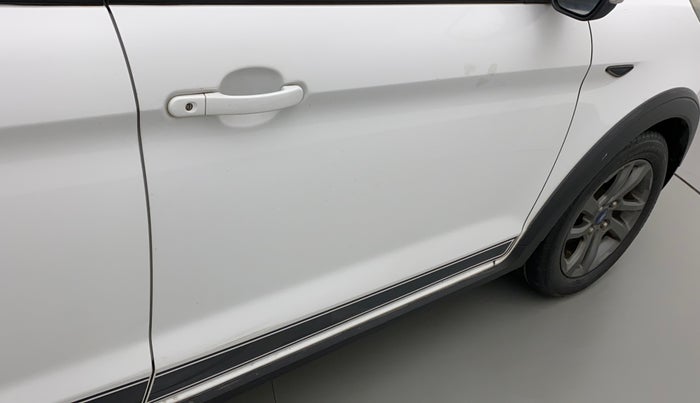 2020 Ford FREESTYLE TITANIUM 1.2 PETROL, Petrol, Manual, 43,820 km, Driver-side door - Paint has faded