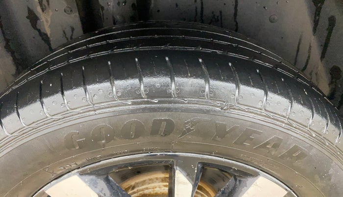 2020 MG HECTOR SHARP HYBRID 1.5 PETROL, Petrol, Manual, 73,546 km, Right Rear Tyre Tread