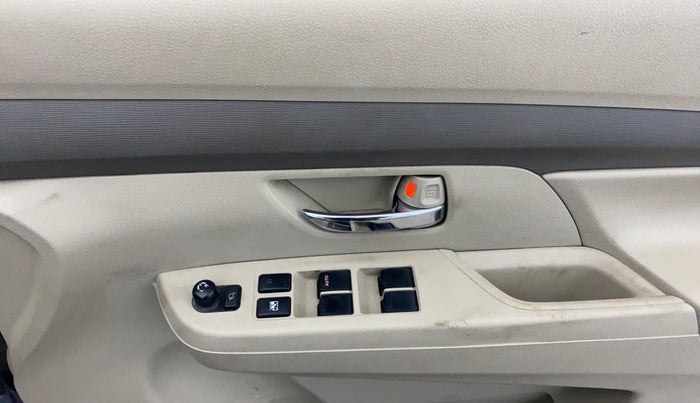 2019 Maruti Ertiga VXI SHVS, Petrol, Manual, 81,103 km, Driver Side Door Panels Control