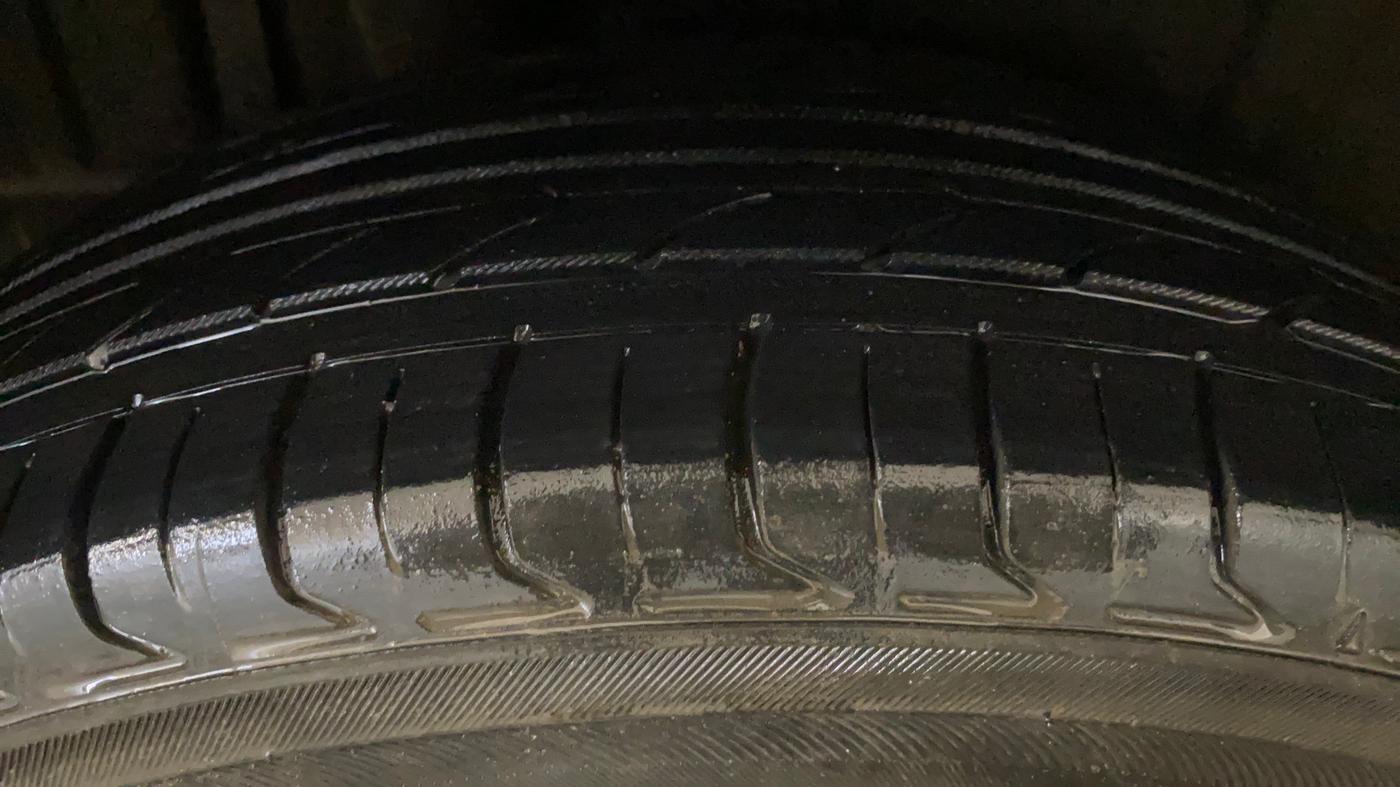 2019 Maruti Ertiga VXI SHVS, Petrol, Manual, 81,103 km, Right Rear Tyre Tread