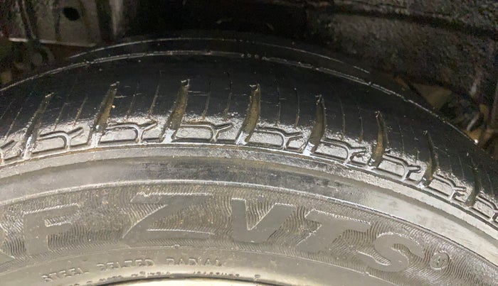 2018 Mahindra KUV 100 NXT K2+ P 6 STR, Petrol, Manual, 45,423 km, Right Rear Tyre Tread