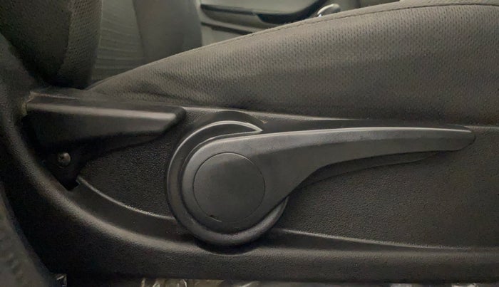 2019 Tata Tiago XZ PLUS PETROL, Petrol, Manual, 58,731 km, Driver Side Adjustment Panel