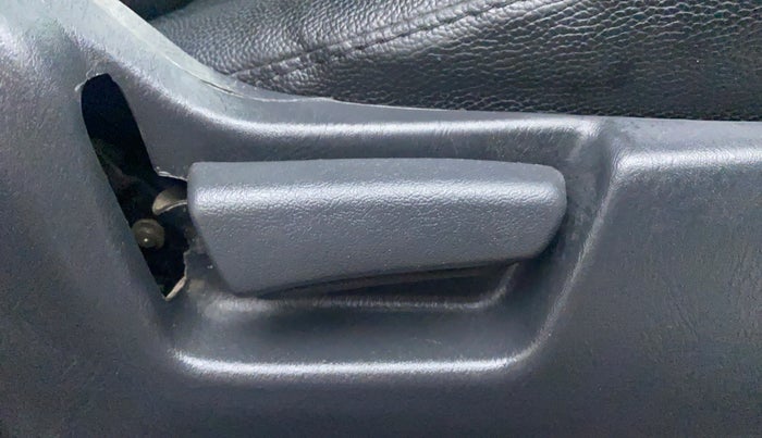 2018 Maruti Alto K10 VXI P, Petrol, Manual, 28,949 km, Driver Side Adjustment Panel
