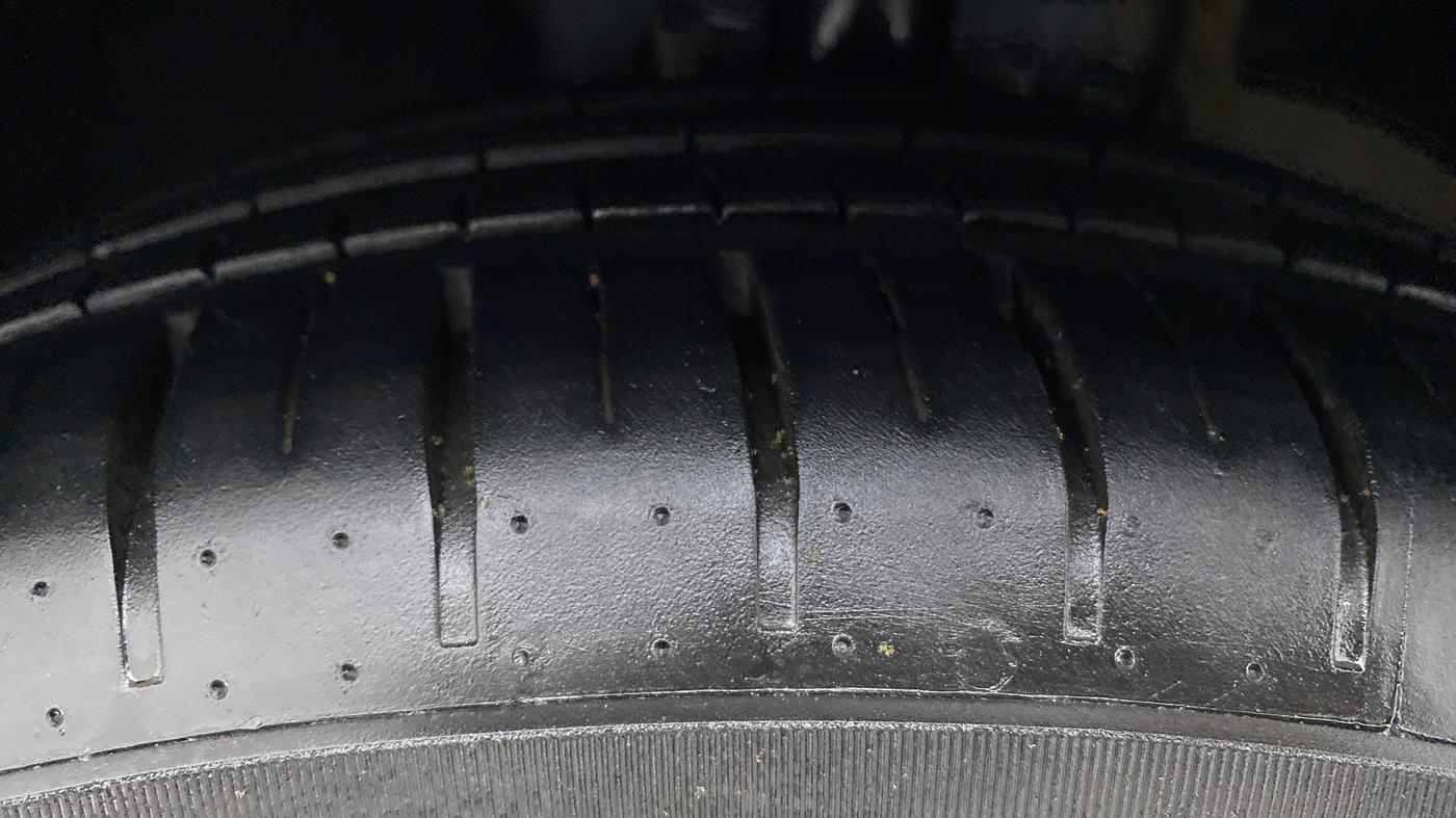 2021 Volkswagen Polo 1.0 GT TSI AT, Petrol, Automatic, 50 km, Left Front Tyre Tread