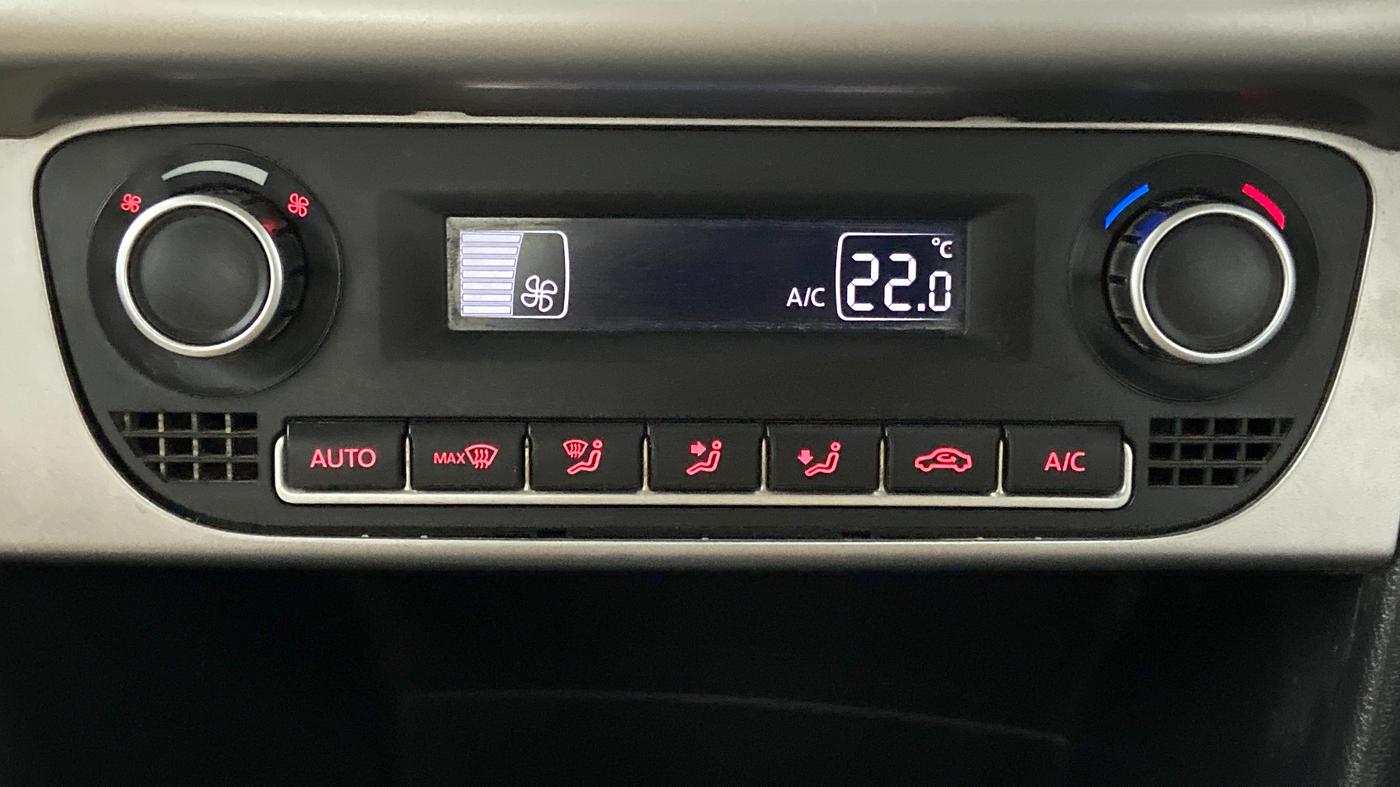 2018 Volkswagen Ameo HIGHLINE PLUS 1.5L 16 ALLOY, Diesel, Manual, 73,974 km, Automatic Climate Control