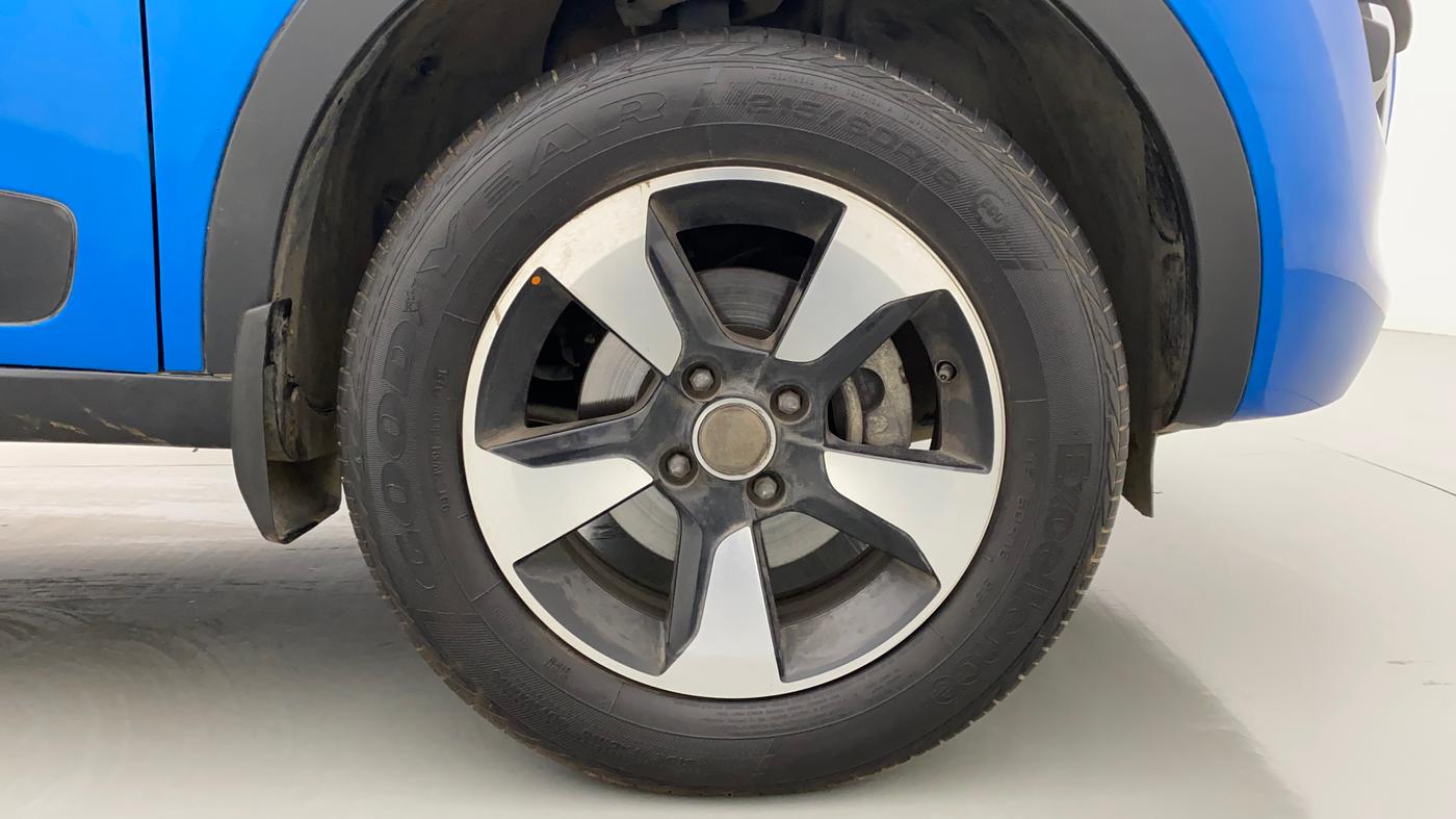 2019 Tata NEXON XZA PLUS PETROL DUAL TONE, Petrol, Automatic, 33,267 km, Right Front Wheel