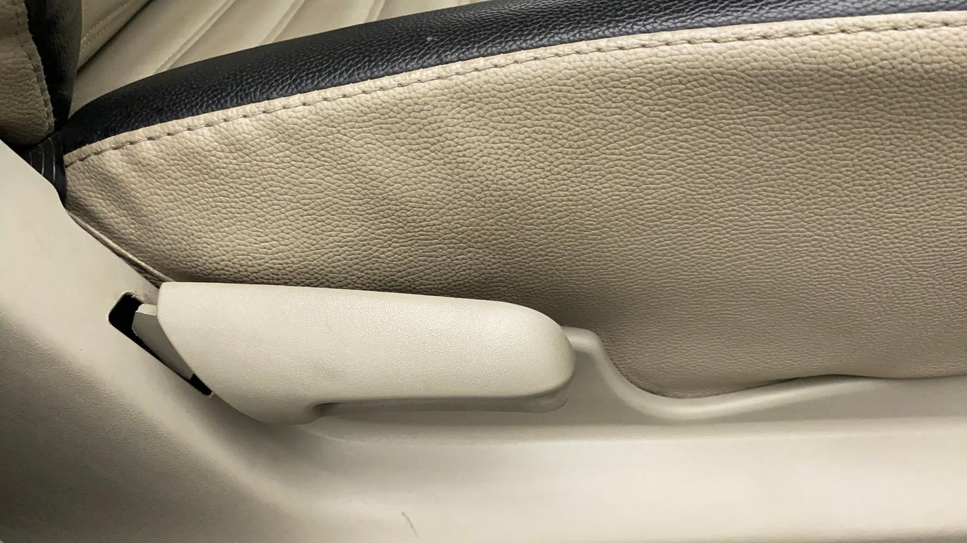 2016 Maruti Celerio ZXI AMT, Petrol, Automatic, 43,091 km, Driver Side Adjustment Panel