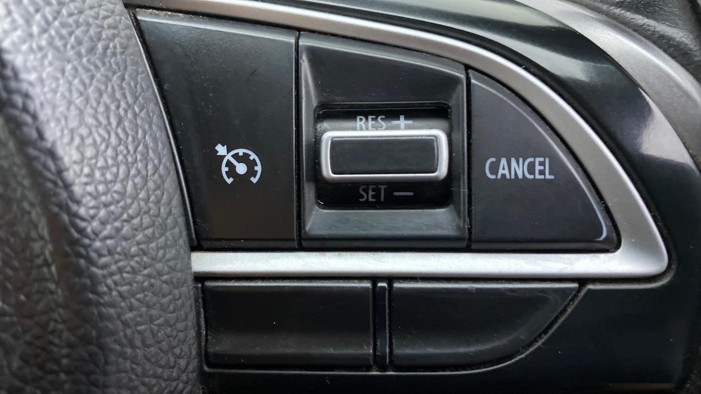 2019 Maruti XL6 ALPHA SHVS  MT, Petrol, Manual, 70,677 km, Adaptive Cruise Control