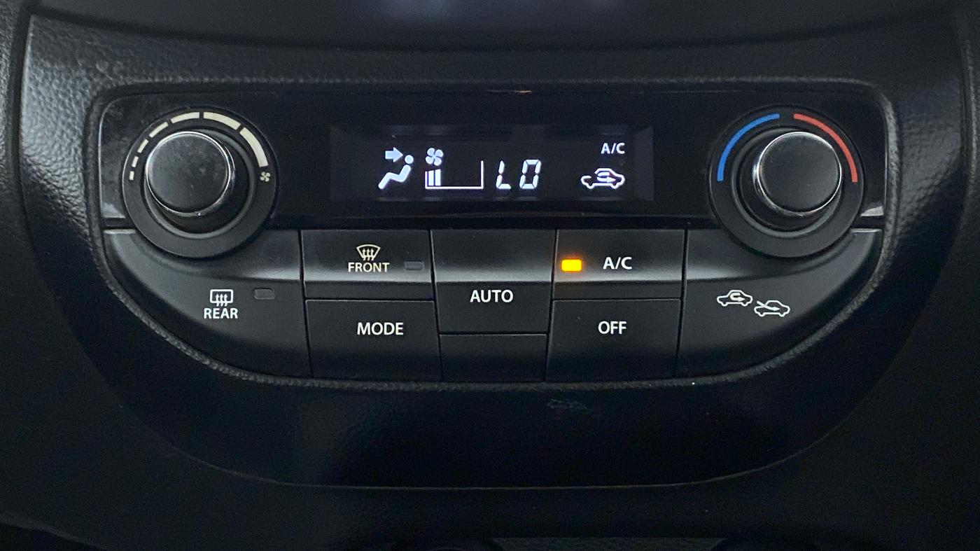 2019 Maruti XL6 ALPHA SHVS  MT, Petrol, Manual, 70,677 km, Automatic Climate Control