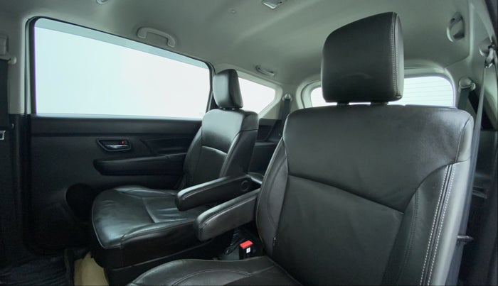 2019 Maruti XL6 ALPHA SHVS  MT, Petrol, Manual, 70,677 km, Right Side Rear Door Cabin