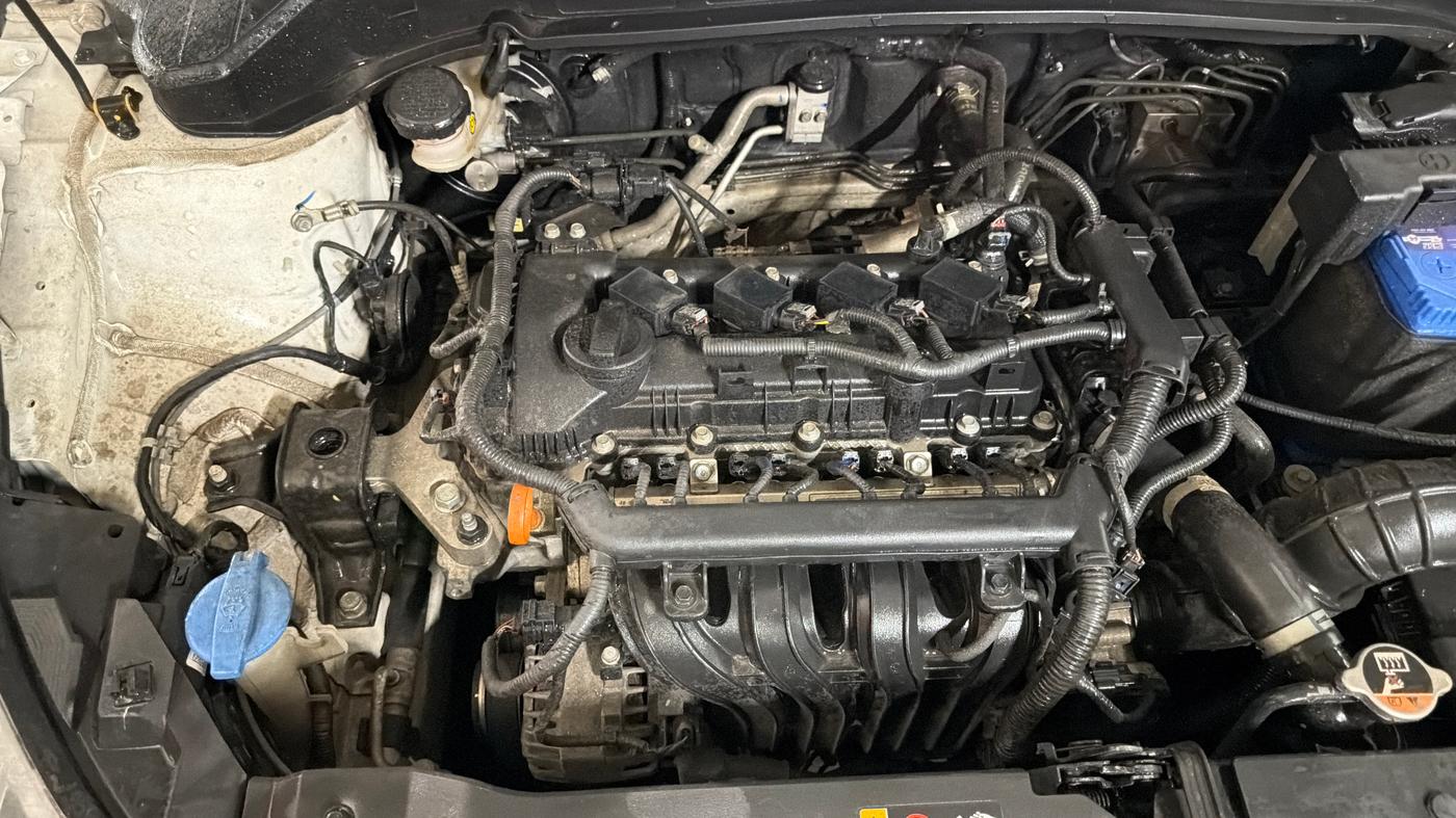 2023 Hyundai NEW I20 ASTA (O) 1.2 IVT, Petrol, Automatic, 56,123 km, Engine View - Right