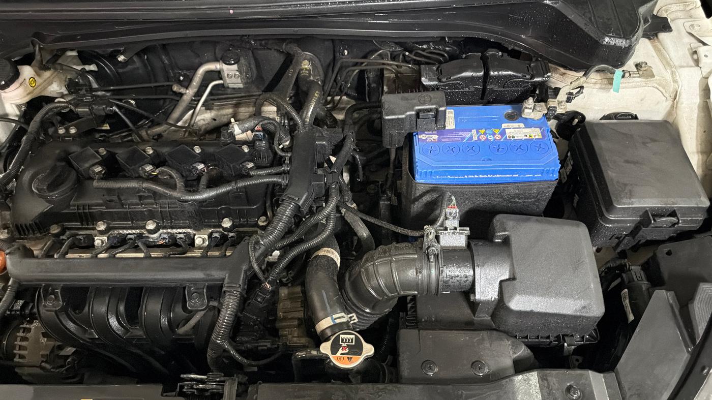 2023 Hyundai NEW I20 ASTA (O) 1.2 IVT, Petrol, Automatic, 56,123 km, Engine View - Left