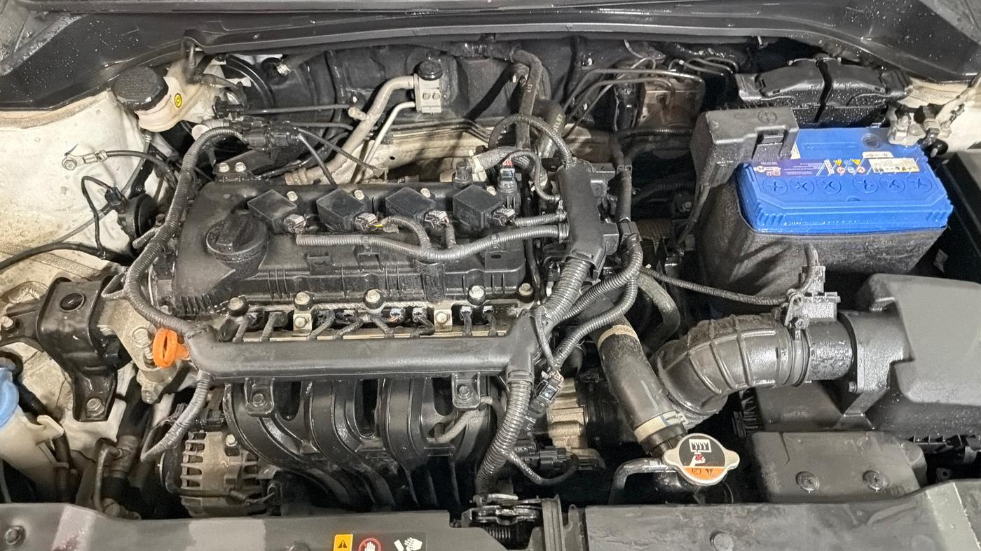 2023 Hyundai NEW I20 ASTA (O) 1.2 IVT, Petrol, Automatic, 56,123 km, Engine View