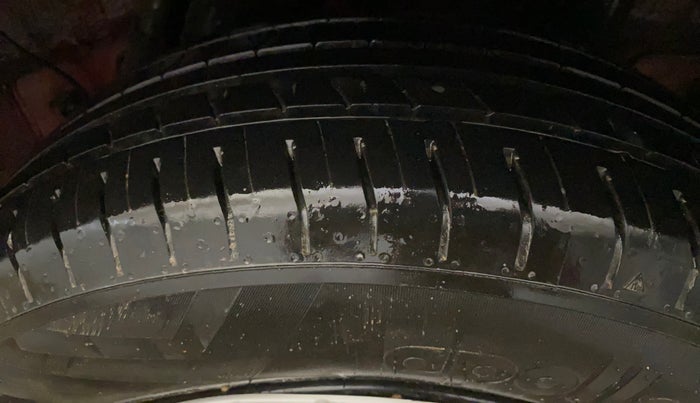 2019 Hyundai VENUE S 1.2, Petrol, Manual, 46,131 km, Left Rear Tyre Tread