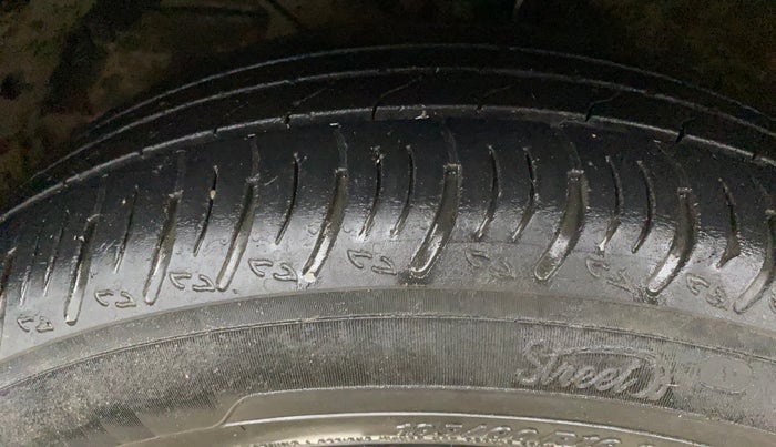 2022 Maruti XL6 ZETA MT, Petrol, Manual, 69,267 km, Left Front Tyre Tread