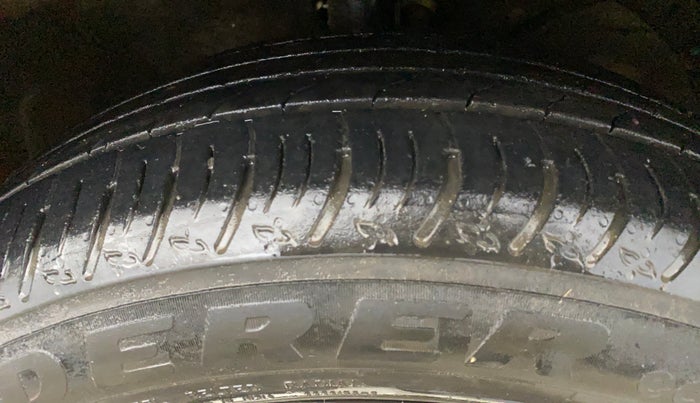 2022 Maruti XL6 ZETA MT, Petrol, Manual, 69,267 km, Right Front Tyre Tread