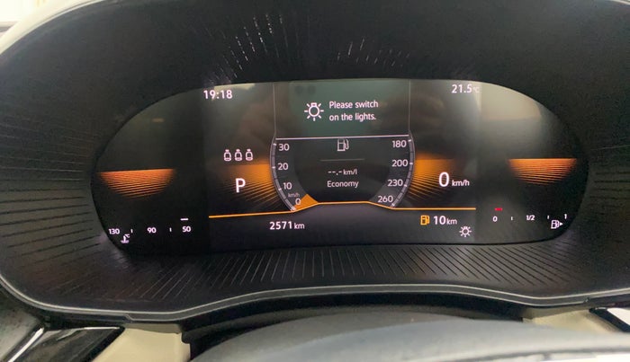 2025 Skoda SLAVIA Prestige 1.0L TSI AT, Petrol, Automatic, 2,570 km, Odometer Image