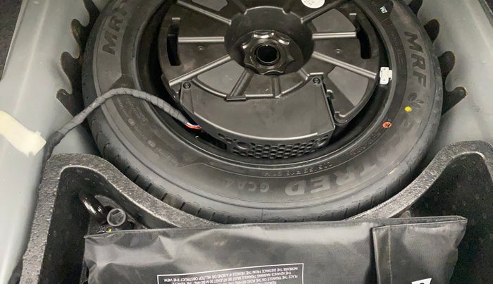 2025 Skoda SLAVIA Prestige 1.0L TSI AT, Petrol, Automatic, 2,570 km, Spare Tyre