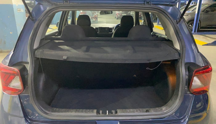 2022 Hyundai VENUE S (O) MT 1.5 CRDI, Diesel, Manual, 52,748 km, Boot Inside