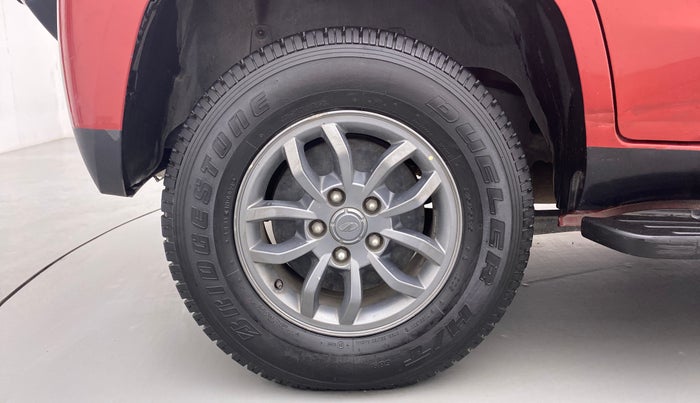 2018 Mahindra TUV300 T10 AMT, Diesel, Automatic, 71,888 km, Right Rear Wheel