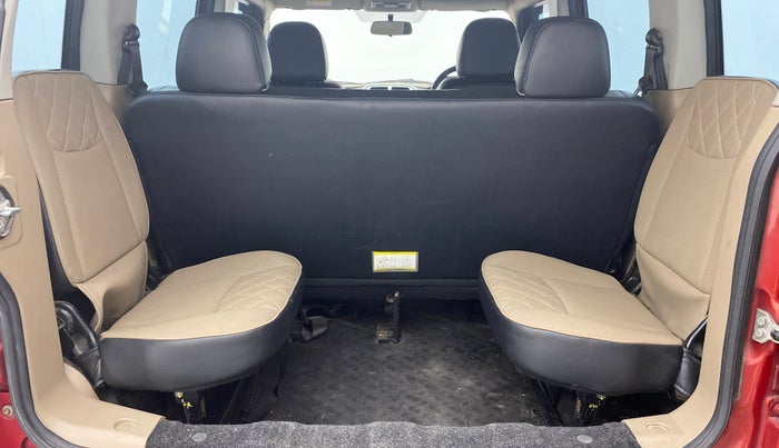 2018 Mahindra TUV300 T10 AMT, Diesel, Automatic, 71,888 km, Third Seat Row ( optional )