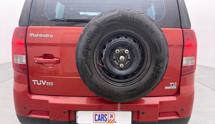 2018 Mahindra TUV300 T10 AMT, Diesel, Automatic, 71,888 km, Spare Tyre