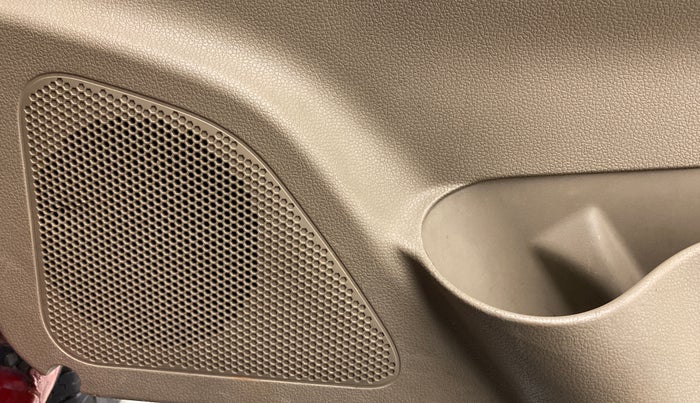 2018 Mahindra TUV300 T10 AMT, Diesel, Automatic, 71,888 km, Speaker