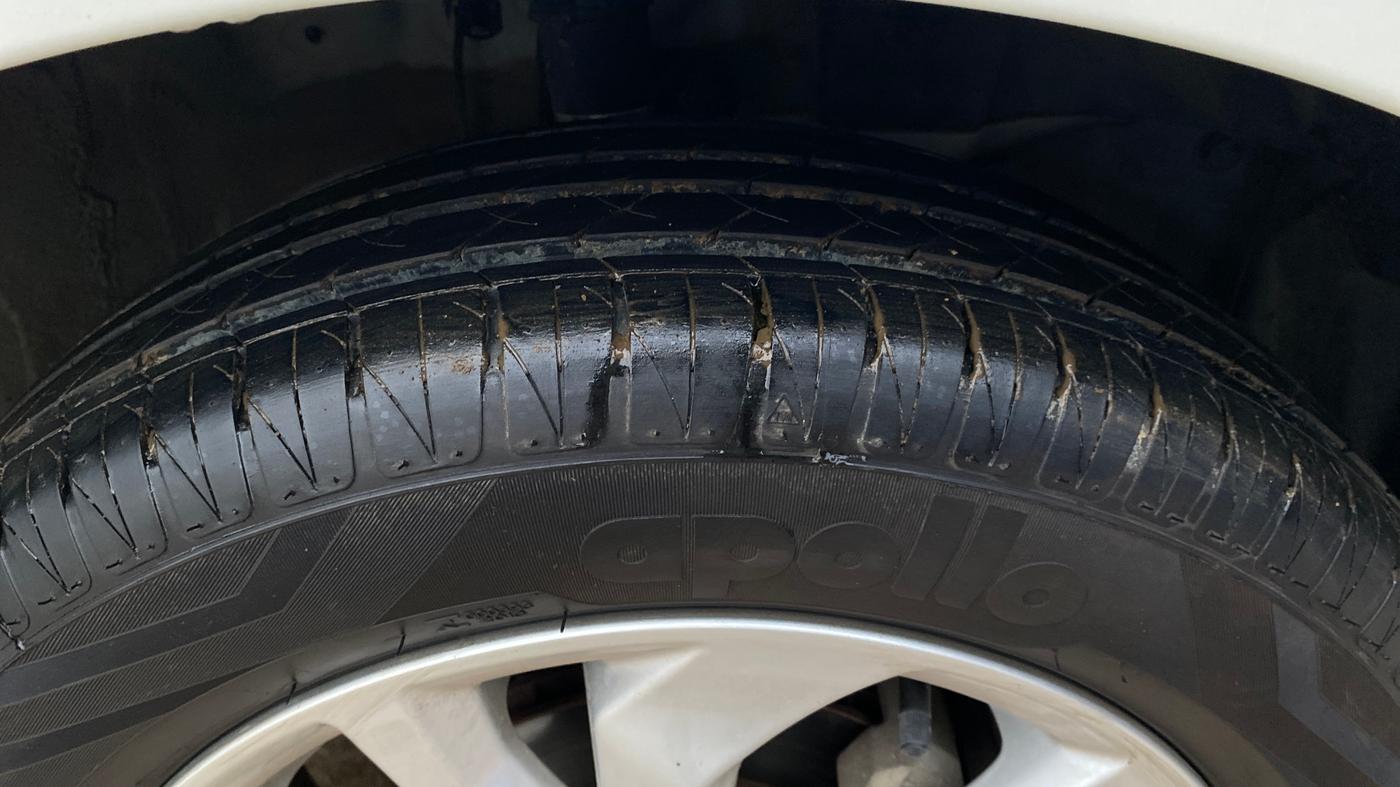 2019 Honda Amaze 1.2L I-VTEC VX, Petrol, Manual, 42,143 km, Right Front Tyre Tread