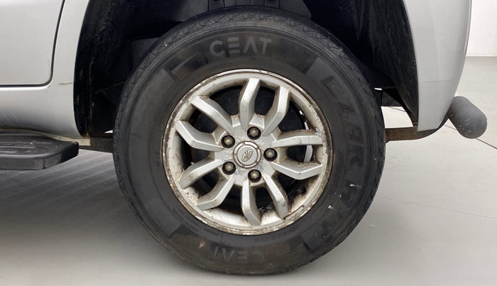 2017 Mahindra TUV300 T8, Diesel, Manual, 40,063 km, Left Rear Wheel
