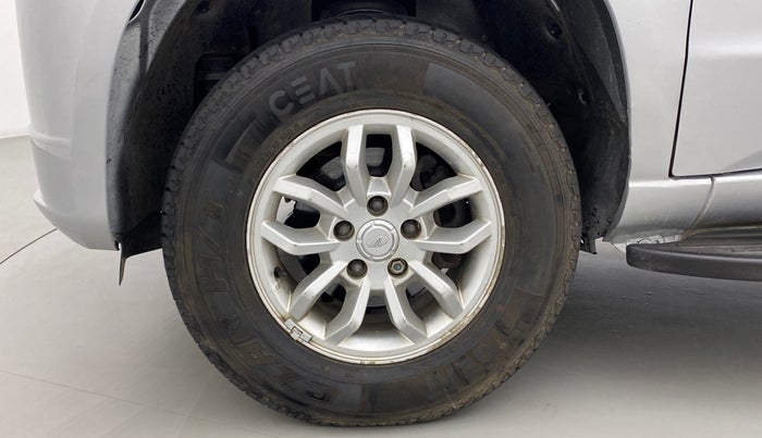 2017 Mahindra TUV300 T8, Diesel, Manual, 40,063 km, Left Front Wheel
