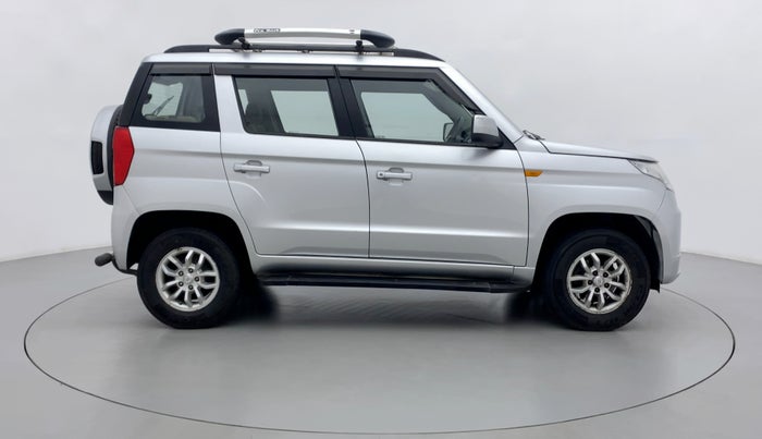 2017 Mahindra TUV300 T8, Diesel, Manual, 40,063 km, Right Side View