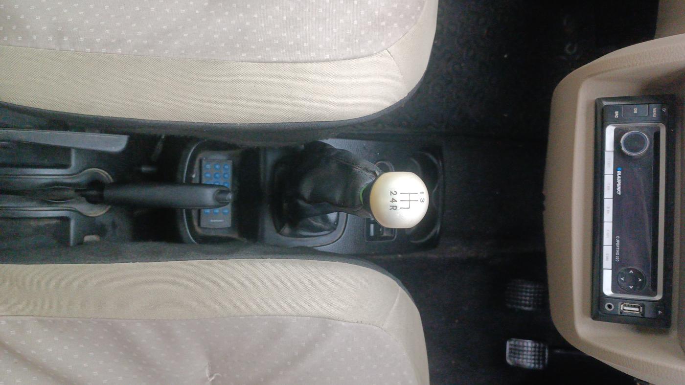 2013 Tata Nano LX, Petrol, Manual, 48,938 km, Gear Lever