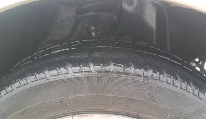 2013 Tata Nano LX, Petrol, Manual, 48,938 km, Right Front Tyre Tread