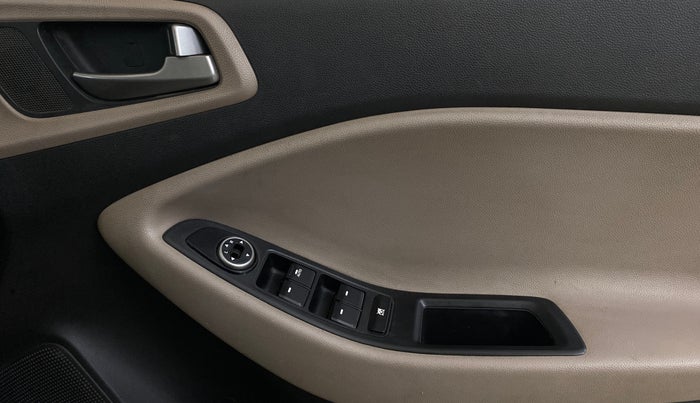 2015 Hyundai Elite i20 MAGNA 1.2, Petrol, Manual, 47,008 km, Driver Side Door Panels Control