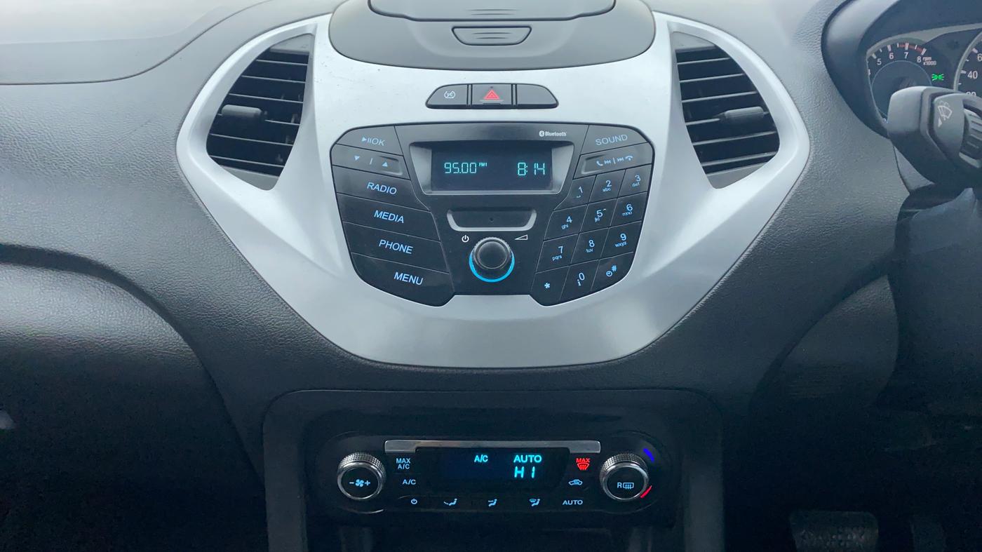 2016 Ford New Figo TITANIUM 1.5 PETROL AT, Petrol, Automatic, 56,776 km, Air Conditioner