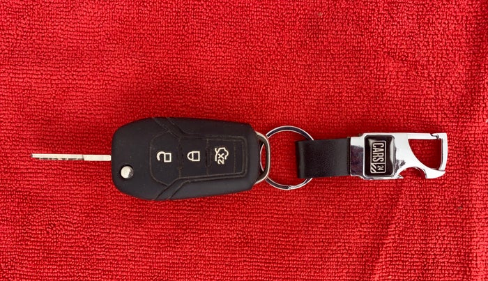 2016 Ford New Figo TITANIUM 1.5 PETROL AT, Petrol, Automatic, 56,776 km, Key Close Up