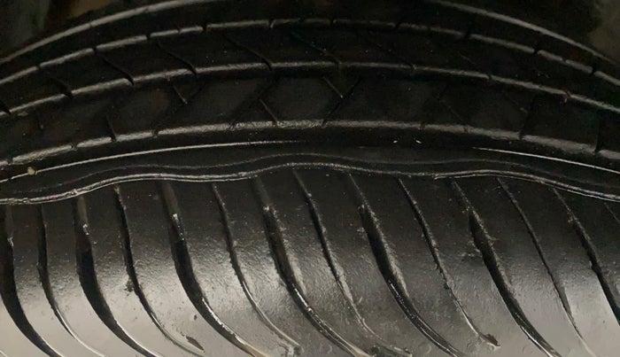 2023 Tata NEXON FEARLESS PURPLE + SUNROOF DUAL TONE 1.2 PETROL, Petrol, Manual, 42,318 km, Right Rear Tyre Tread