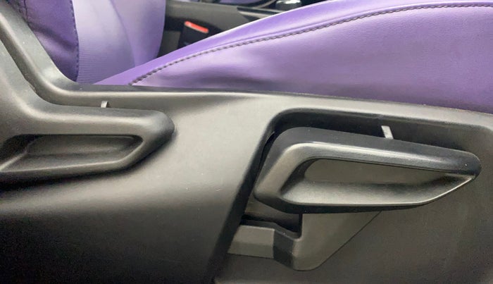 2023 Tata NEXON FEARLESS PURPLE + SUNROOF DUAL TONE 1.2 PETROL, Petrol, Manual, 42,318 km, Driver Side Adjustment Panel