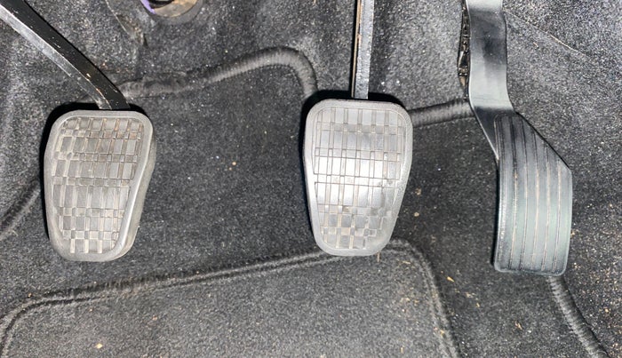 2023 Tata NEXON FEARLESS PURPLE + SUNROOF DUAL TONE 1.2 PETROL, Petrol, Manual, 42,318 km, Pedals