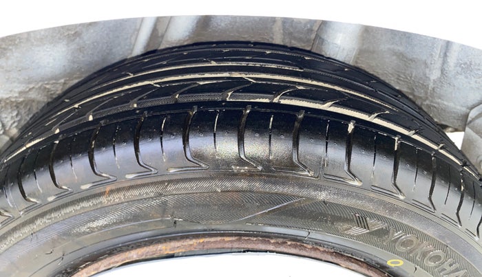 2012 Honda City 1.5L I-VTEC E MT, Petrol, Manual, 1,29,206 km, Left Rear Tyre Tread