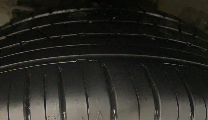 2023 Hyundai NEW I20 SPORTZ 1.2 IVT, Petrol, Automatic, 15,483 km, Right Rear Tyre Tread