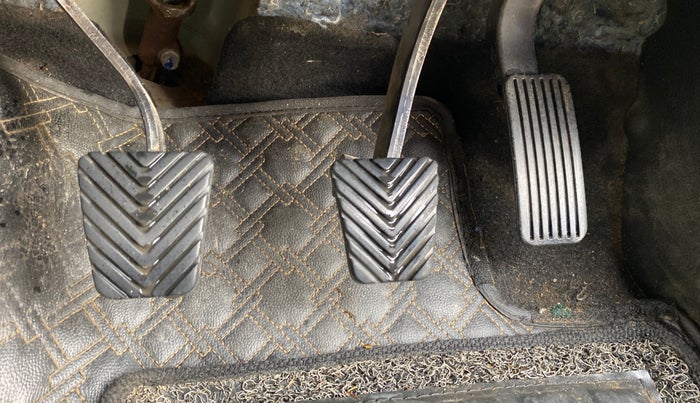 2022 KIA CARENS PRESTIGE PLUS 1.4 PETROL 7 STR, Petrol, Manual, 61,979 km, Pedals