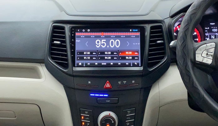 2022 Mahindra XUV300 W6 1.2 PETROL, Petrol, Manual, 7,648 km, Air Conditioner