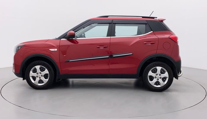 2022 Mahindra XUV300 W6 1.2 PETROL, Petrol, Manual, 7,648 km, Left Side