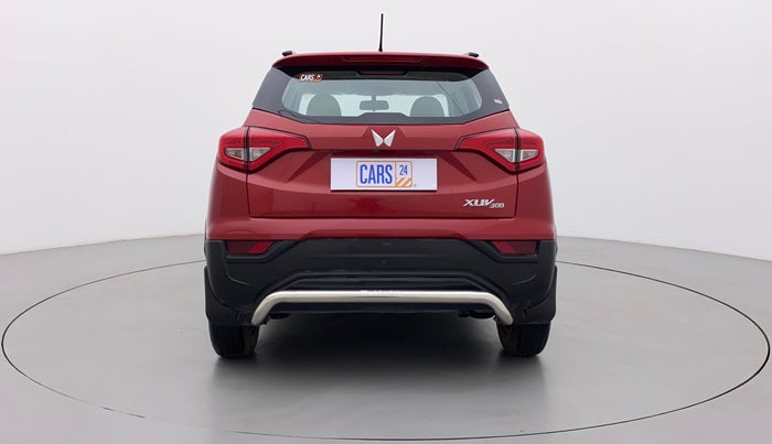 2022 Mahindra XUV300 W6 1.2 PETROL, Petrol, Manual, 7,648 km, Back/Rear