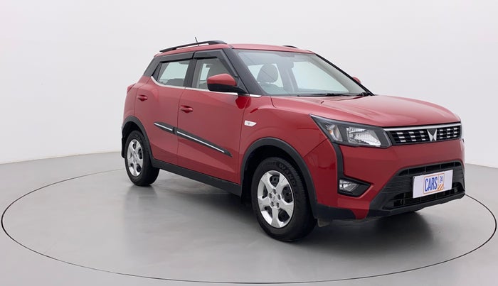 2022 Mahindra XUV300 W6 1.2 PETROL, Petrol, Manual, 7,648 km, Right Front Diagonal